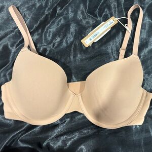 Skims fits everybody t-shirt bra in sienna size 34C